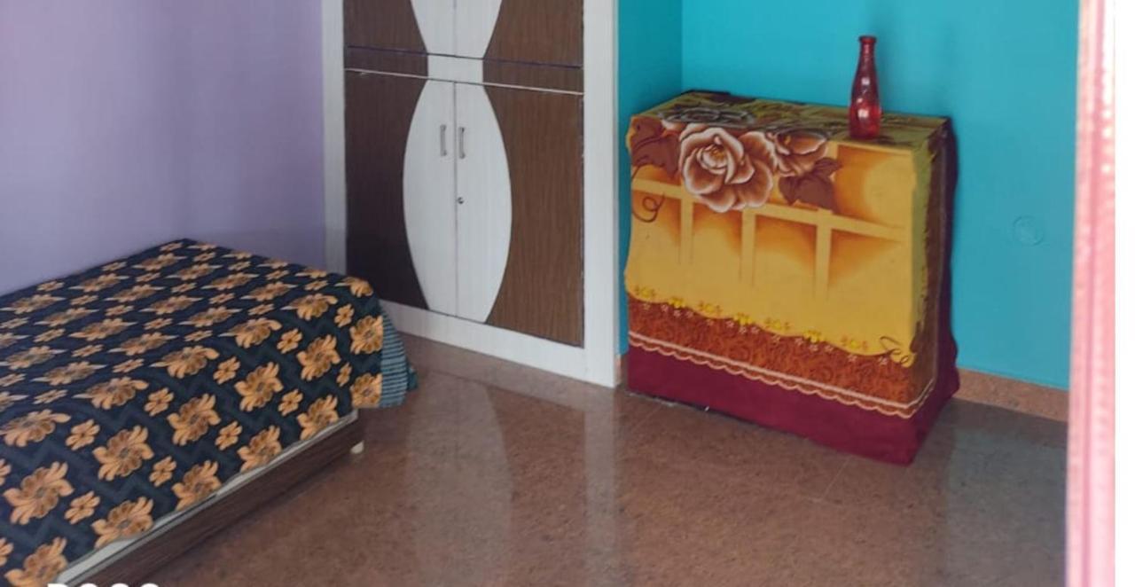 Apartmán Ramana Maharshi Gaestehaus Tiruvannāmalai Exteriér fotografie